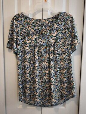 Grecerelle Floral Short-Sleeve Women's Top